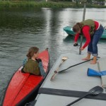 Les deux reporters test le kayak pliant Nautiraid