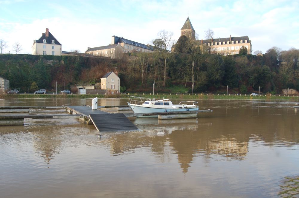 121221-hautes-eaux-chateau-gontier (18)