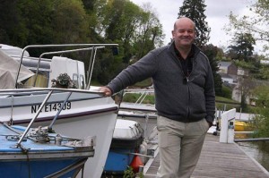 photo de christian laigle capitaine au port de plaisance