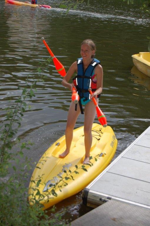 jongler sur un stand up paddle avec Wendy