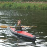 Manon est conquise par le kayak pliant Nautiraid